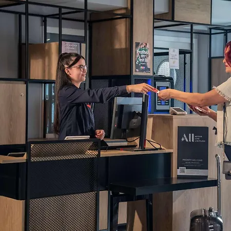 Ibis Cap Martin Menton 3*