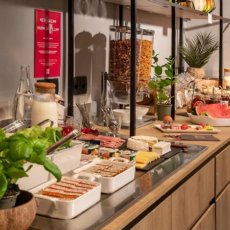 Ibis Cap Martin Menton 3*